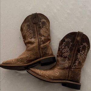 girls Brown Embroidered Cowboy Boots